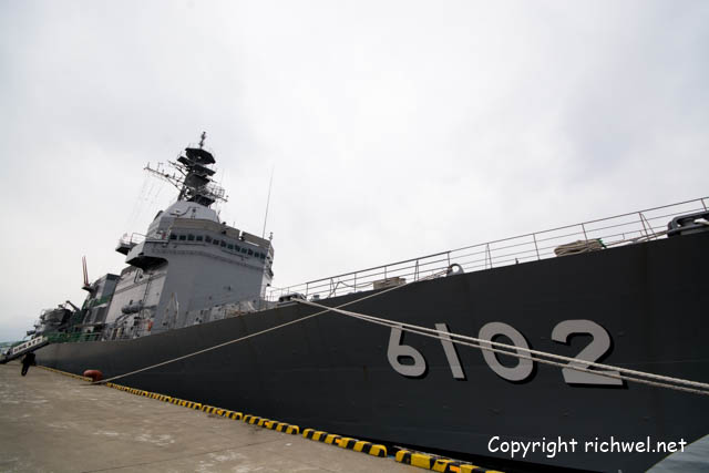 函館で海上自衛隊　試験艦　あすか　一般公開